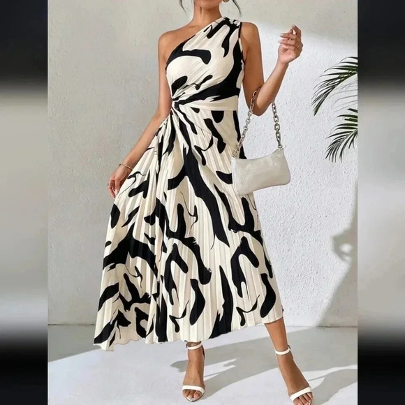 COPY - Summer Off-Shoulder Hollow-Out Printed Dress - Picture 1 of 6